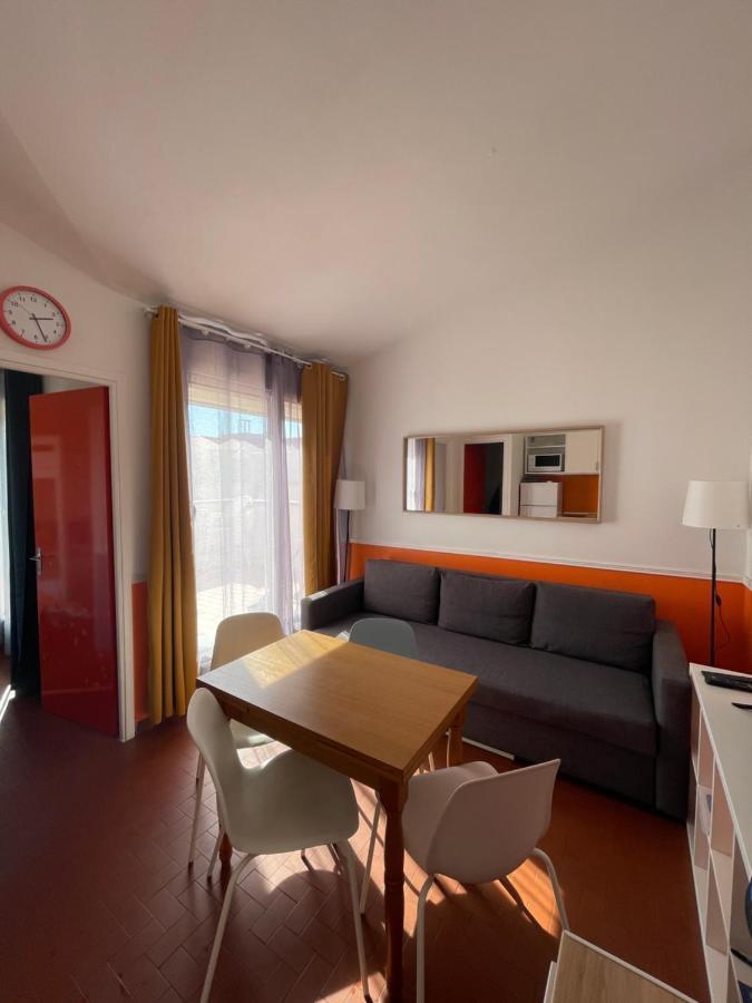 T2 avec terrasse, vue étang et son coucher de soleil, plage à proximité, wifi et place de parking gratuit que l on nomme Grain de Corail Le Barcarès Exterior foto