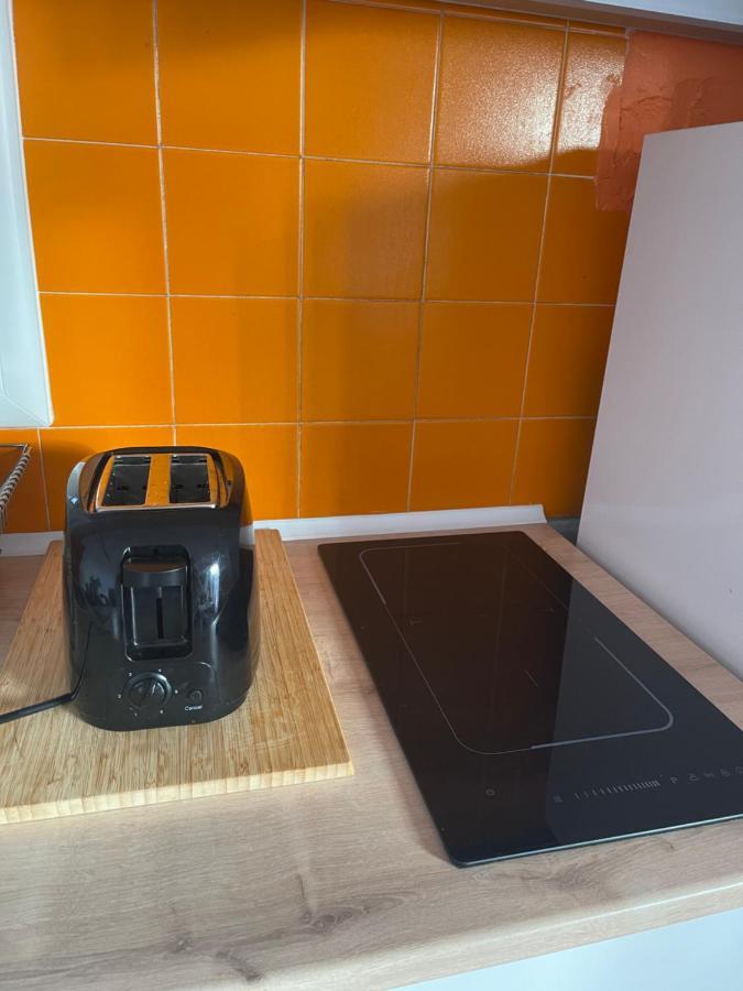 T2 avec terrasse, vue étang et son coucher de soleil, plage à proximité, wifi et place de parking gratuit que l on nomme Grain de Corail Le Barcarès Exterior foto